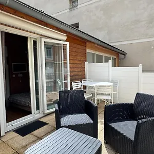 Appartement Place De La Mairie. Joli T2 4p - Terrasse Et Vue., Cauterets